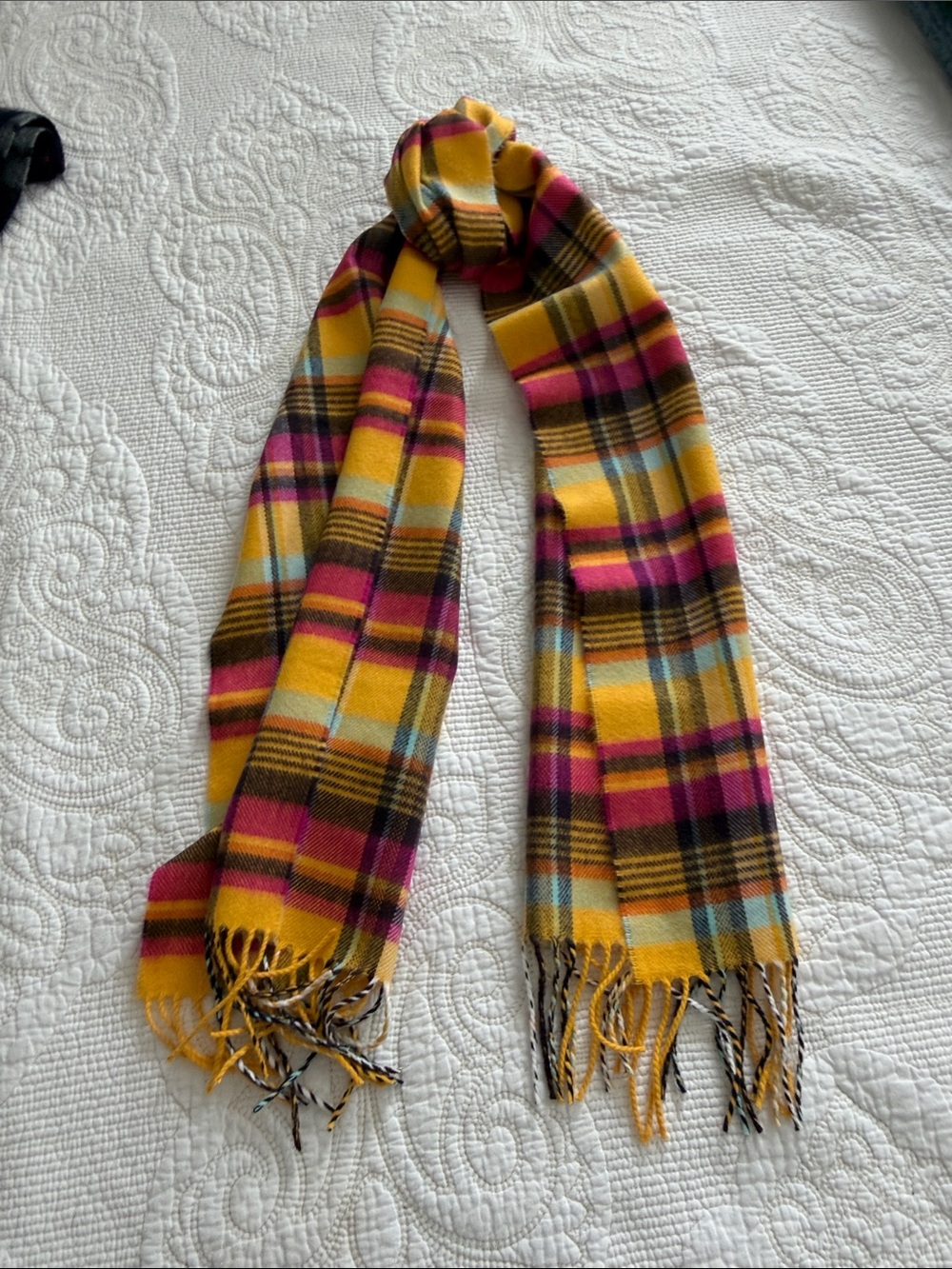 100% Cashmere Plaid Scarf Made in Scotland Yellow Pink Blue Tartan
